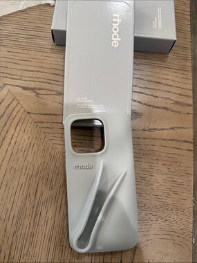RHODE matte silicone iPhone lip case in light gray
